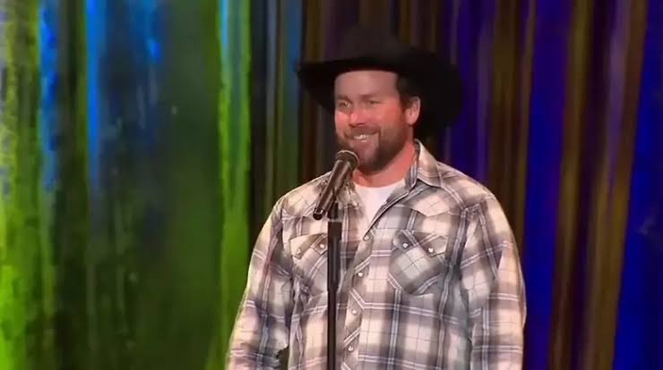 Rodney Carrington on stage