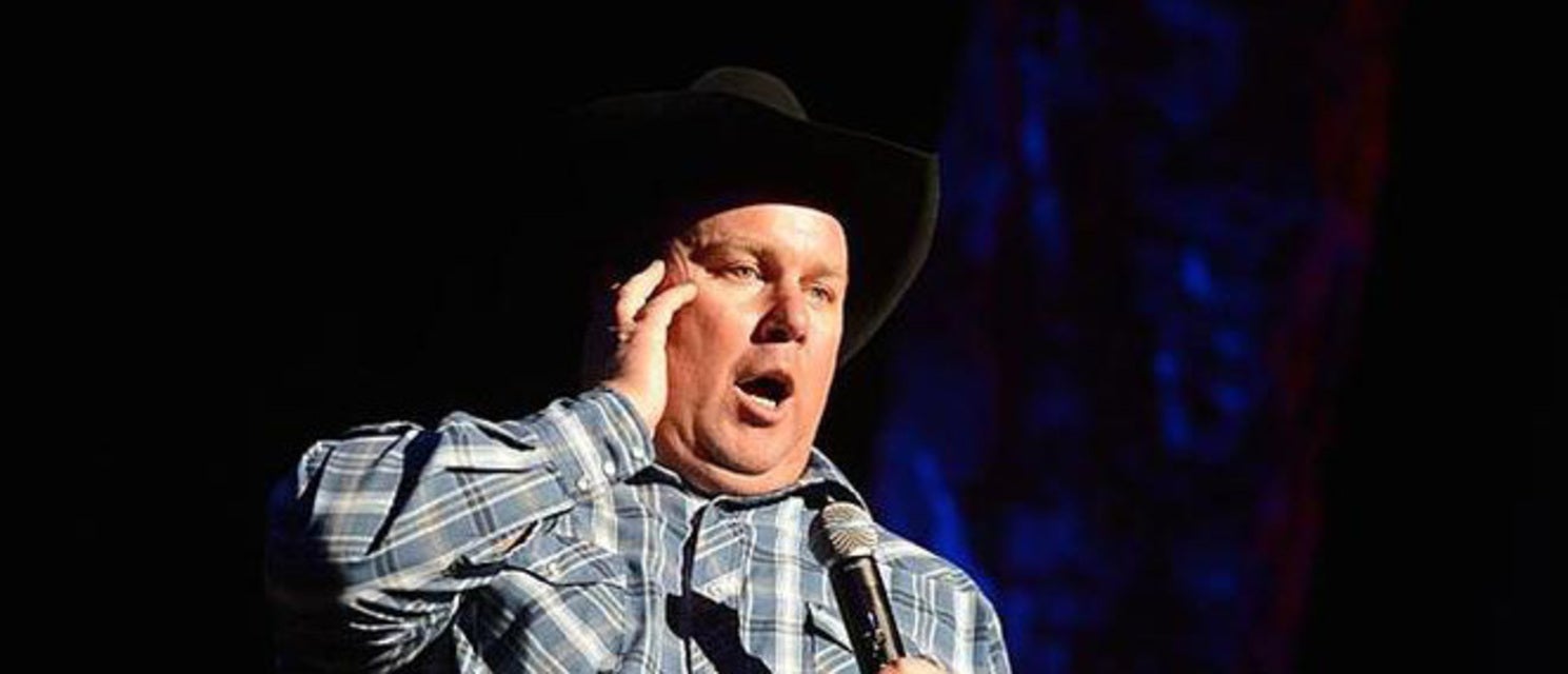 Rodney Carrington performing on tour